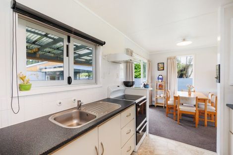 Photo of property in 62 Nash Parade, Foxton Beach, Foxton, 4815
