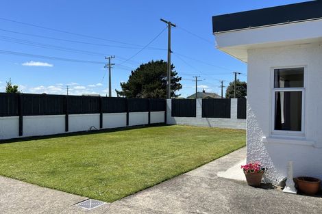 Photo of property in 62 Gisborne Terrace, Opunake, 4616