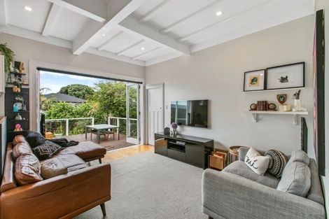 Photo of property in 10 Lambeth Road, Mount Eden, Auckland, 1041
