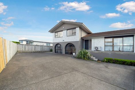 Photo of property in 99 Kaipara Portage Road, Riverhead, 0820