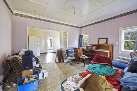 Photo of property in 11 Riemenschneider Street, Manaia, 4612