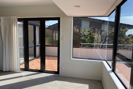 Photo of property in 2/31 Sunderlands Road, Half Moon Bay, Auckland, 2012