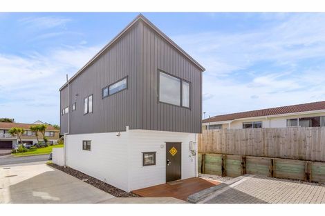 Photo of property in 3b Sheralee Place, Bucklands Beach, Auckland, 2014
