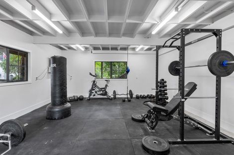 Photo of property in 45 Hardens Lane, Paremoremo, Auckland, 0632