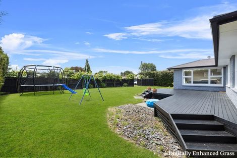 Photo of property in 31 Woodend Road, Woodend, 7610