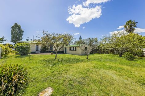 Photo of property in 16 Eastburn Street, Papakura, 2110