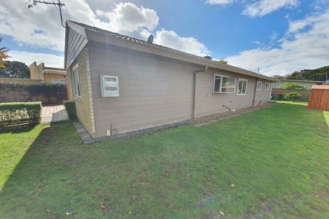 Photo of property in 2/4 South Street, Papakura, 2110