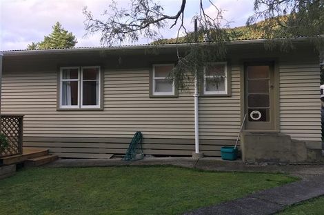Photo of property in 34 Sunny Grove, Wainuiomata, Lower Hutt, 5014