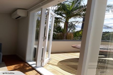 Photo of property in 1/20 Philson Terrace, Browns Bay, Auckland, 0630