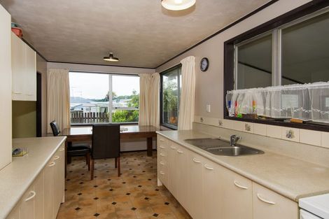 Photo of property in 2 Dingadee Street, Welcome Bay, Tauranga, 3112