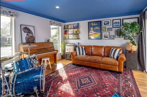 Photo of property in 38b Mcmaster Street, Greytown, 5712