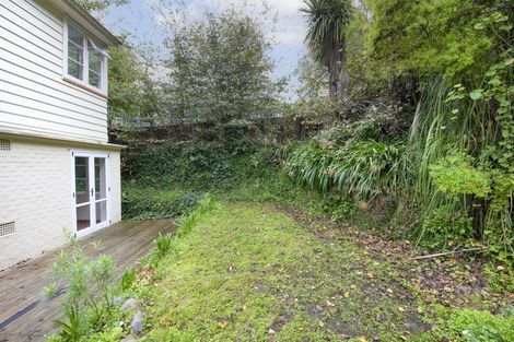 Photo of property in 47-47a Milton Road, Bluff Hill, Napier, 4110