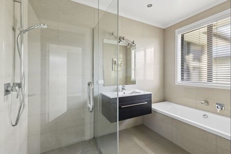 Photo of property in 2 Kowhai Drive, Cambridge, 3434