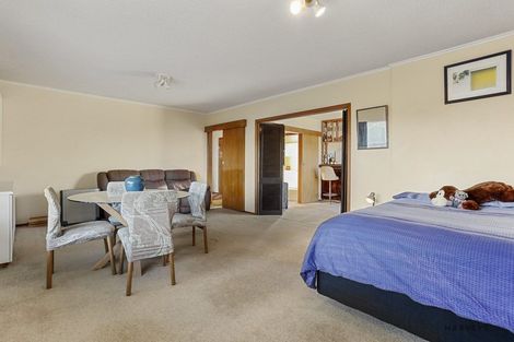 Photo of property in 6 Fairmount Road, Titirangi, Auckland, 0604