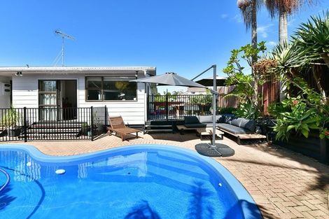 Photo of property in 4 Onepu Lane, Manly, Whangaparaoa, 0930