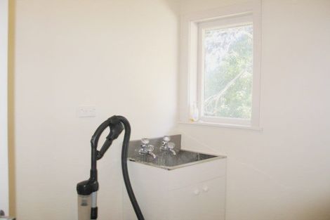 Photo of property in 243a Glengarry Road, Glen Eden, Auckland, 0602