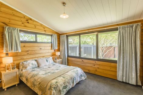 Photo of property in 30 Hookway Grove, Paraparaumu, 5032