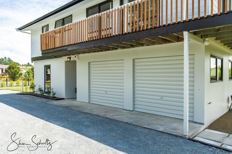 Photo of property in 4 Skelton Crescent, Paparoa, 0571