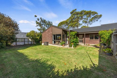 Photo of property in 6 Baronie Court, Half Moon Bay, Auckland, 2012