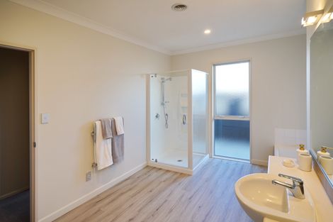 Photo of property in 5 Corsican Grove, Parklands, Christchurch, 8083