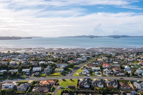 Photo of property in 11 Hewson Drive, Snells Beach, 0920