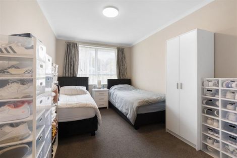 Photo of property in 4 Denniston Crescent, Redwood, Christchurch, 8051