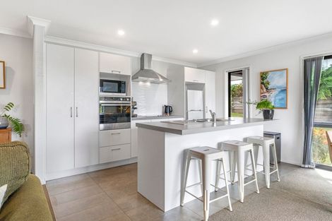 Photo of property in 30 Owens Road, Waiuku, 2123