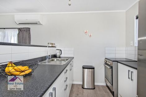 Photo of property in 11 Clark Street, Hikurangi, 0114