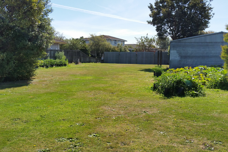 Photo of property in 17 Chipping Lane, Redwood, Christchurch, 8051