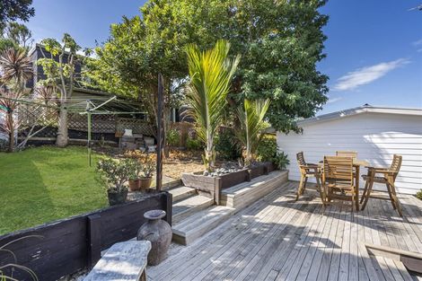 Photo of property in 2/21 Hythe Terrace, Mairangi Bay, Auckland, 0630