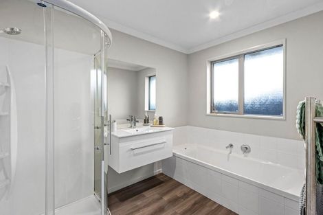 Photo of property in 56 Park Lane, Rolleston, 7614