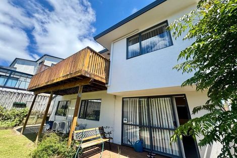 Photo of property in 24a Reeves Road, Pakuranga, Auckland, 2010