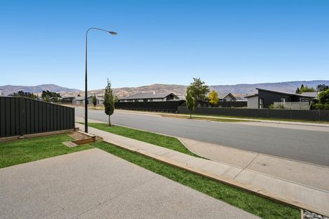 Photo of property in 18 Woods Crescent, Cromwell, 9310