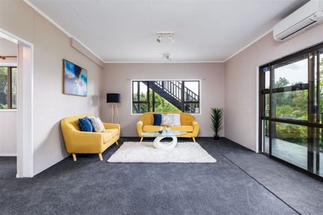 Photo of property in 13 Chrome Place, Henderson, Auckland, 0612