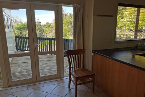 Photo of property in 46 Cheriton Road, Mellons Bay, Auckland, 2014