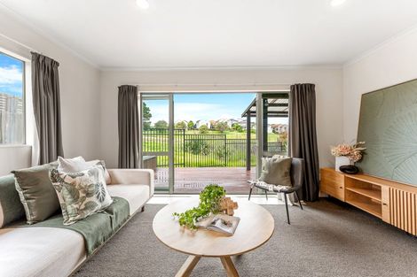 Photo of property in 21 Midshipman Court, Gulf Harbour, Whangaparaoa, 0930