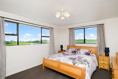 Photo of property in 55 Alf Access Road, Helensville, 0875