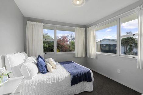 Photo of property in 19 Esk Place, Aranui, Christchurch, 8061