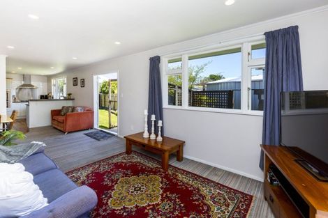 Photo of property in 28 Moeraki Road, Maoribank, Upper Hutt, 5018