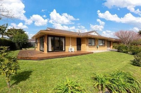 Photo of property in 1/11 Majesty Place, Half Moon Bay, Auckland, 2012