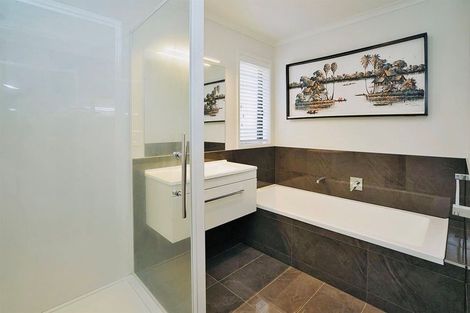 Photo of property in 266 Dixon Road, Fitzroy, Hamilton, 3206