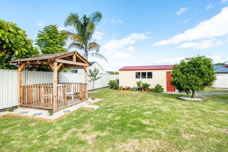 Photo of property in 19 Margaret Place, Lytton West, Gisborne, 4010