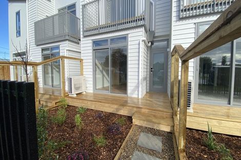 Photo of property in 588c Te Atatu Road, Te Atatu Peninsula, Auckland, 0610