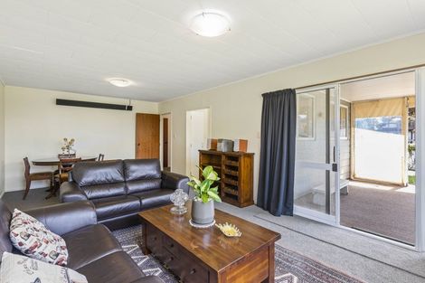 Photo of property in 77b Eatwell Avenue, Paraparaumu Beach, Paraparaumu, 5032