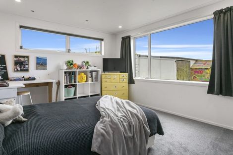 Photo of property in 48 Edge Hill, Acacia Bay, Taupo, 3385