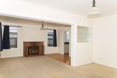 Photo of property in 17 Miller Street, Dannevirke, 4930