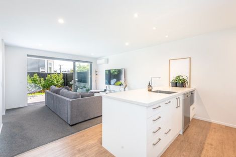 Photo of property in 2/20 Hume Street, Sydenham, Christchurch, 8023