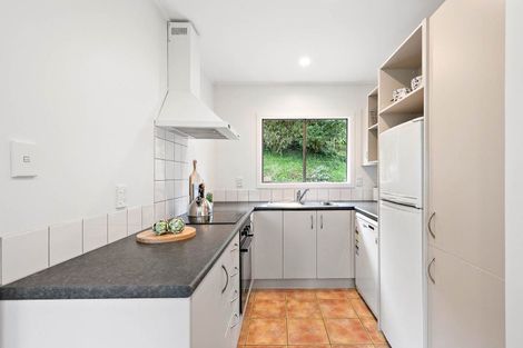 Photo of property in 39 Delhi Crescent, Khandallah, Wellington, 6035