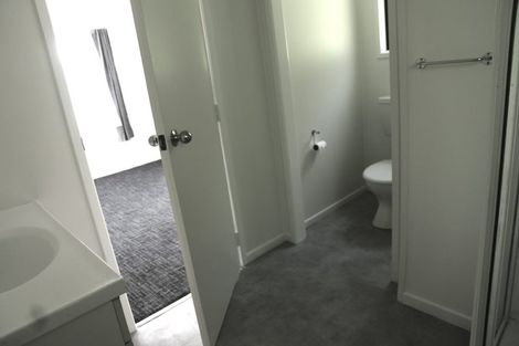 Photo of property in 1/15 Tavern Road, Silverdale, 0932