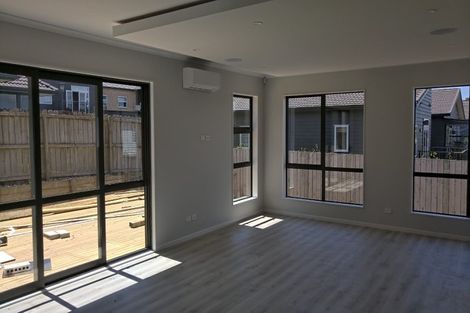 Photo of property in 2 Nanleen Rise, Manurewa, Auckland, 2105